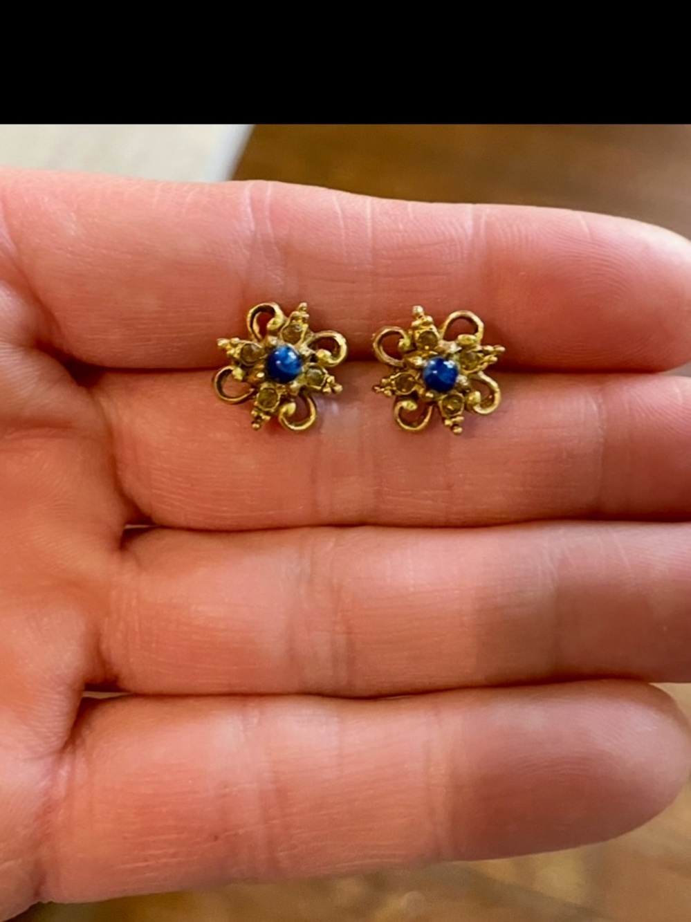 Vintage Gold & Lapis Lazuli Stud Earrings
